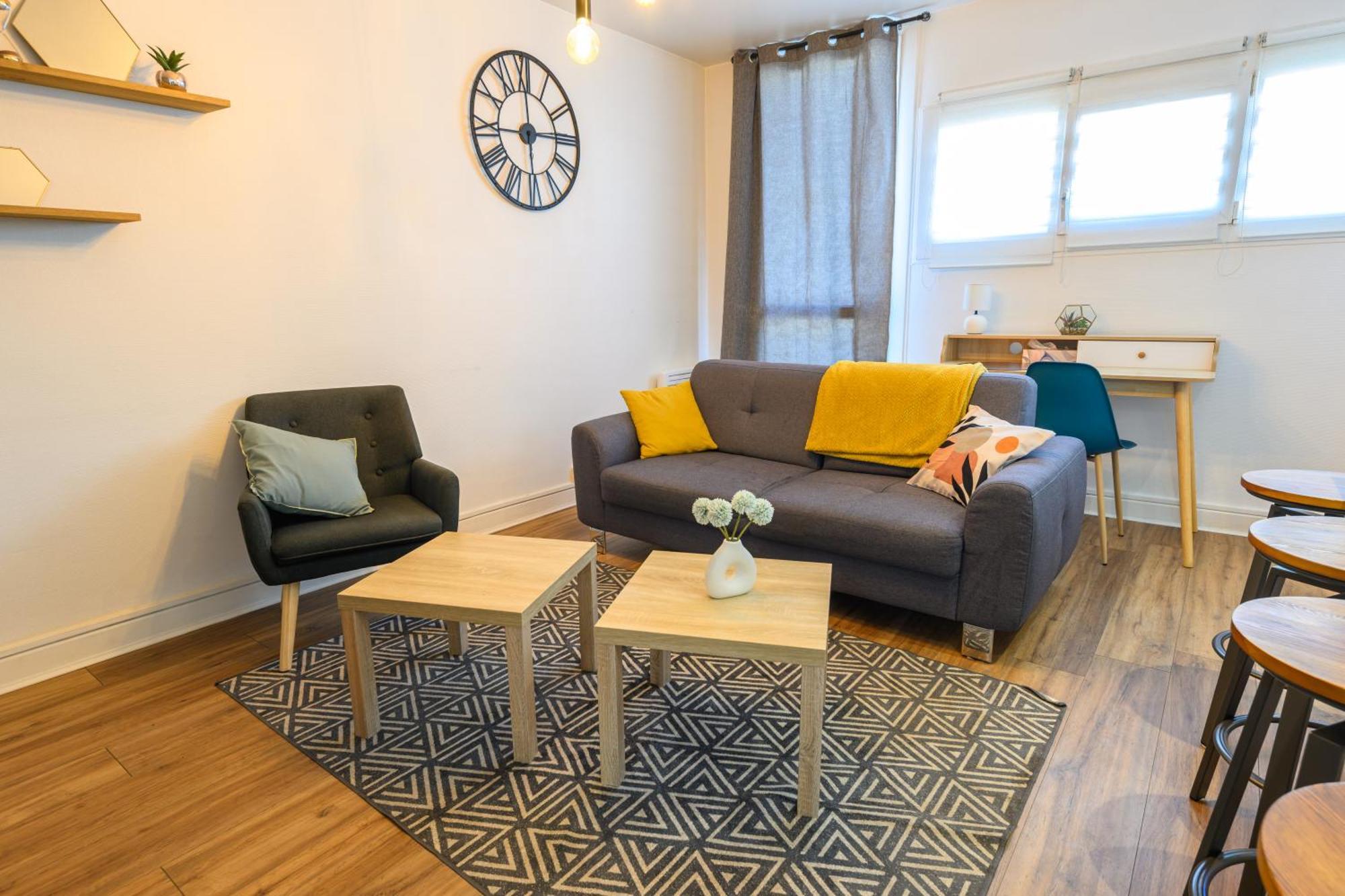 Grand Appartement Avec Balcon Hyper - Centre Tarbes Eksteriør billede