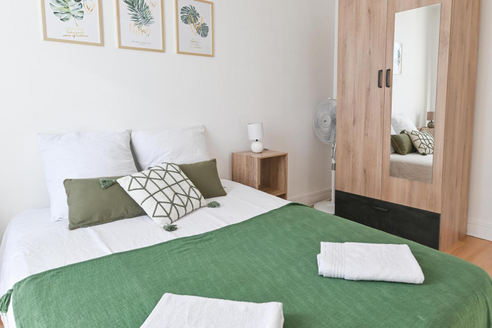 Grand Appartement Avec Balcon Hyper - Centre Tarbes Eksteriør billede