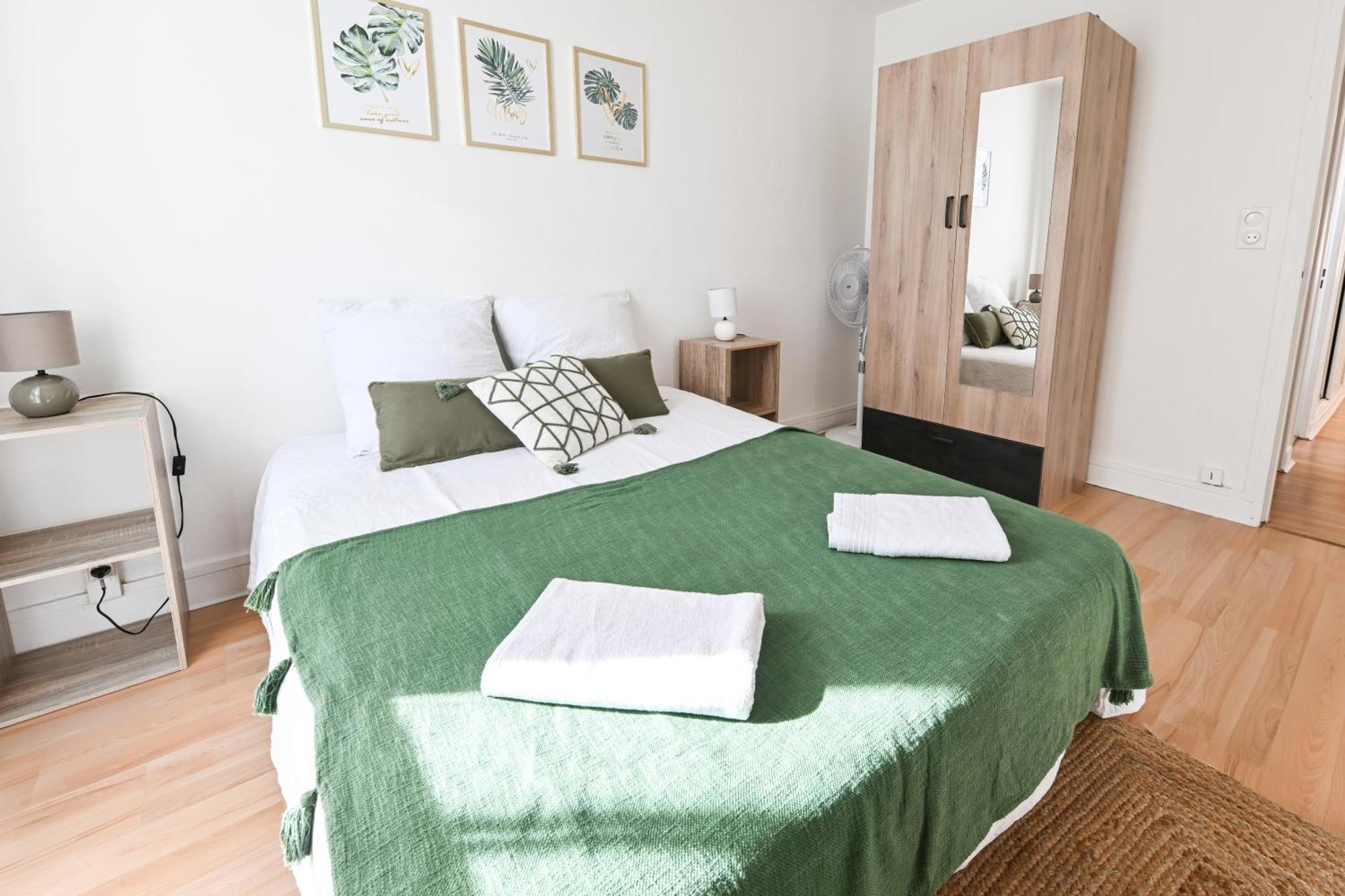 Grand Appartement Avec Balcon Hyper - Centre Tarbes Eksteriør billede