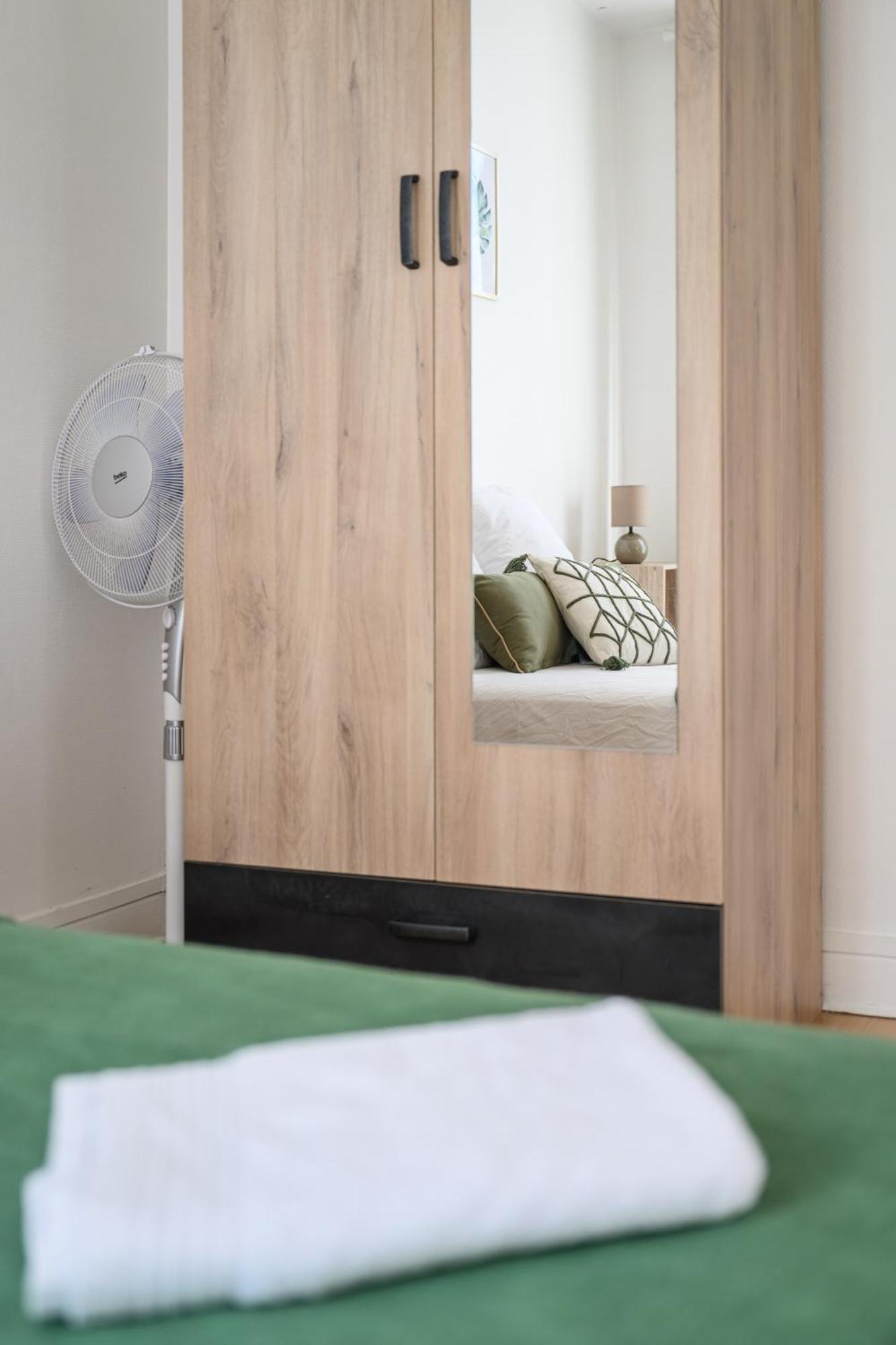 Grand Appartement Avec Balcon Hyper - Centre Tarbes Eksteriør billede