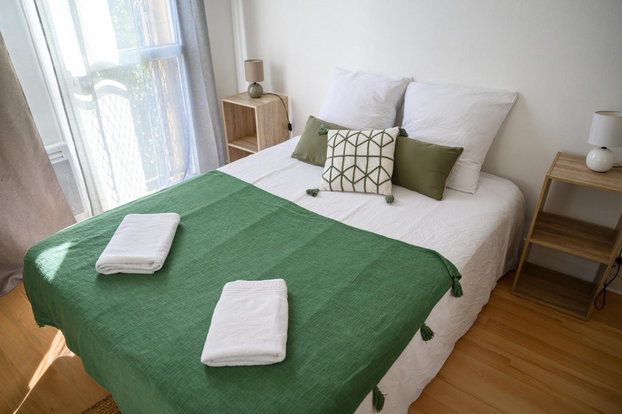 Grand Appartement Avec Balcon Hyper - Centre Tarbes Eksteriør billede